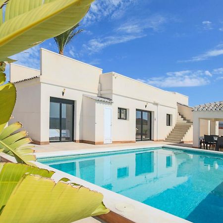 Pink Lagoon Villa Τορεβιέχα Εξωτερικό φωτογραφία